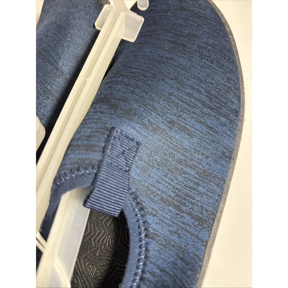 Kids Boys Cat and Jack‎ Water Shoes NWT Size 2 Dark Blue